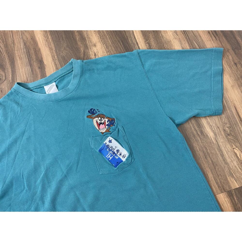 VTG 1999 Warner Bros Taz Looney Tunes nametag stitch graphic pocket t-shirt L